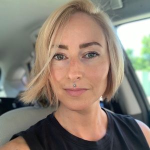 Meet your Posher, Candace